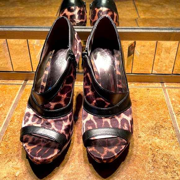 NWOT Carlos Santana Open Toe Booties - Picture 4 of 8